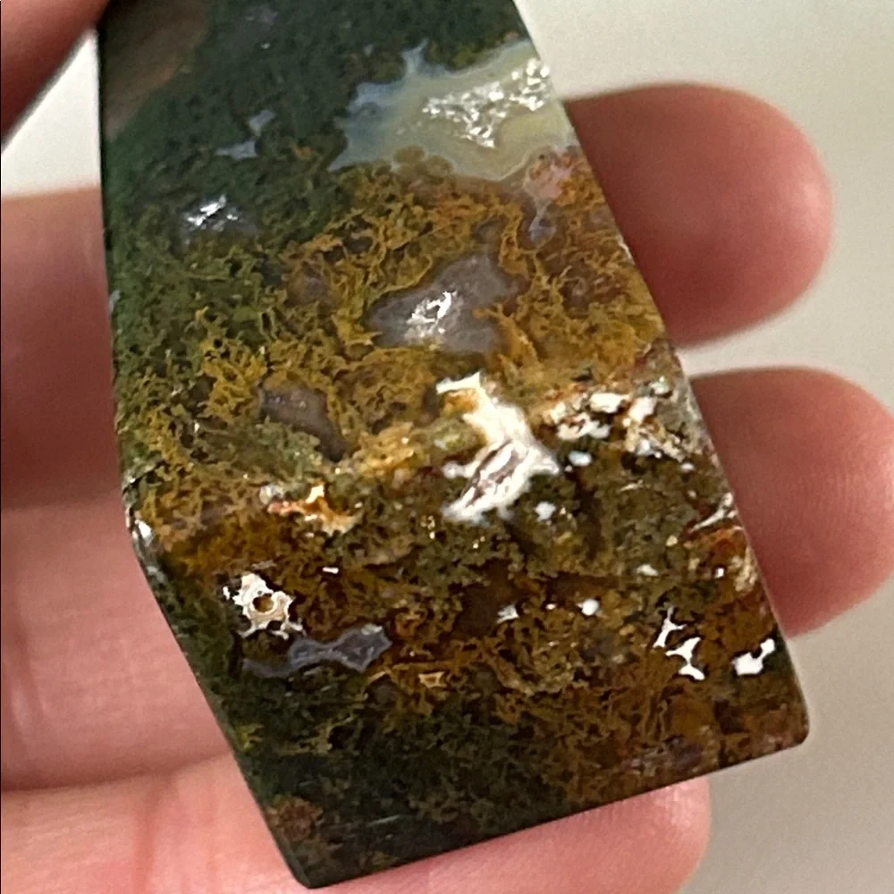 💎 Moss Agate Crystal Tower (B)